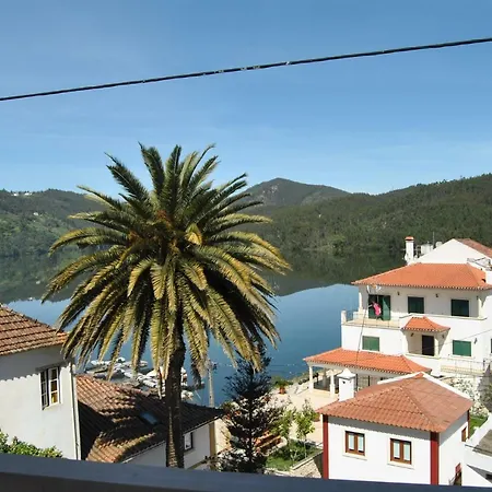 Apartment Casa Nunes Dornes